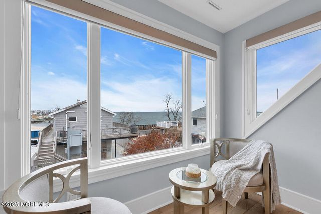 10 Waterwitch Avenue, Highlands, NJ 07732