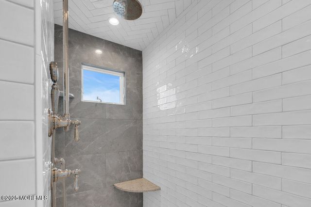 10 Waterwitch Avenue, Highlands, NJ 07732