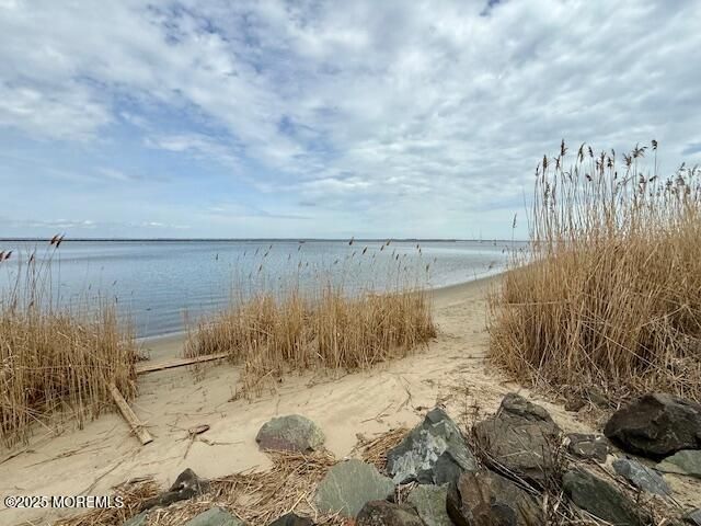 10 Waterwitch Avenue, Highlands, NJ 07732