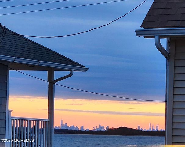 10 Waterwitch Avenue, Highlands, NJ 07732