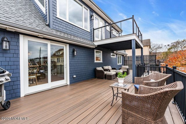 10 Waterwitch Avenue, Highlands, NJ 07732