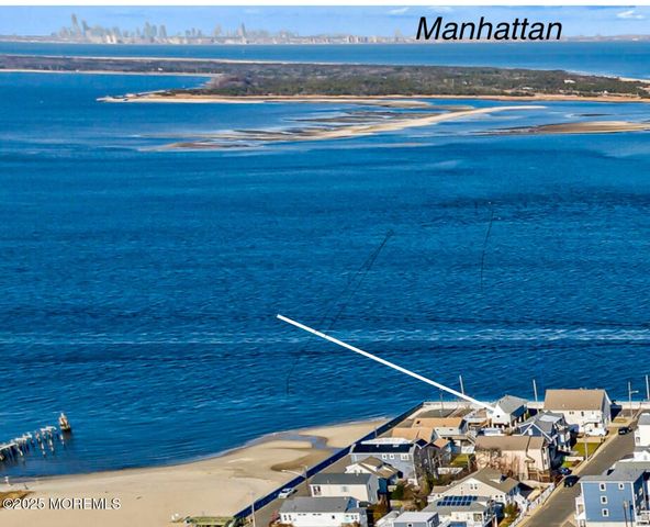 10 Waterwitch Avenue, Highlands, NJ 07732