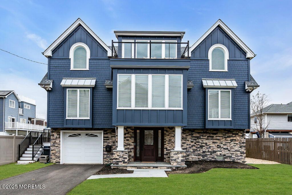 10 Waterwitch Avenue, Highlands, NJ 07732