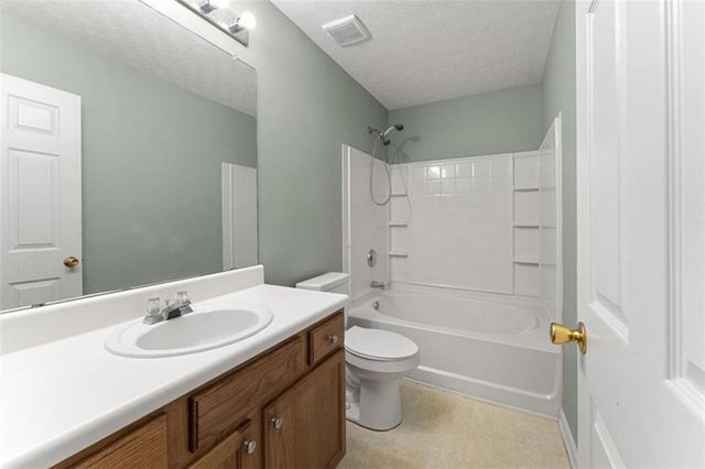 125 Ethan Moor, Jonesboro, GA 30238