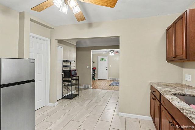21408 Collingham Avenue, Farmington, MI 48336