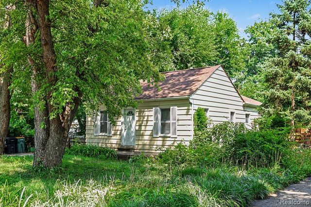 21408 Collingham Avenue, Farmington, MI 48336