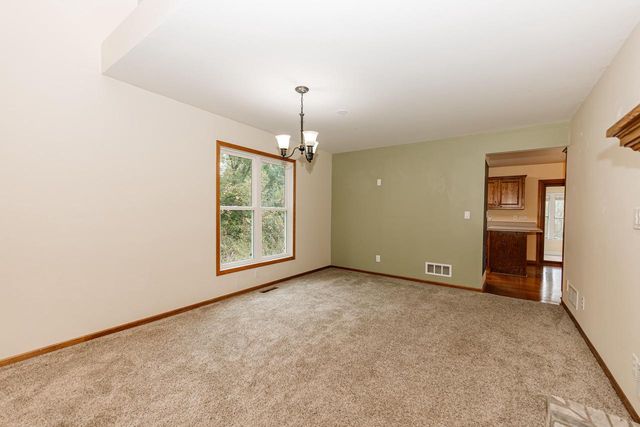 2221 Inverness DRIVE, Waukesha, WI 53186