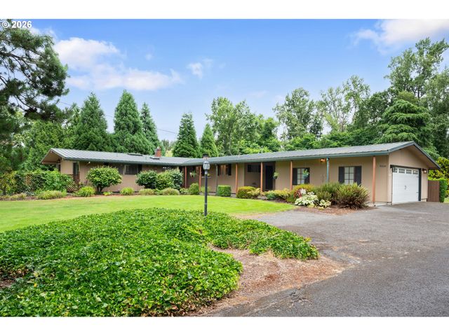 9324 Ne LEVEE Rd, Portland, OR 97211