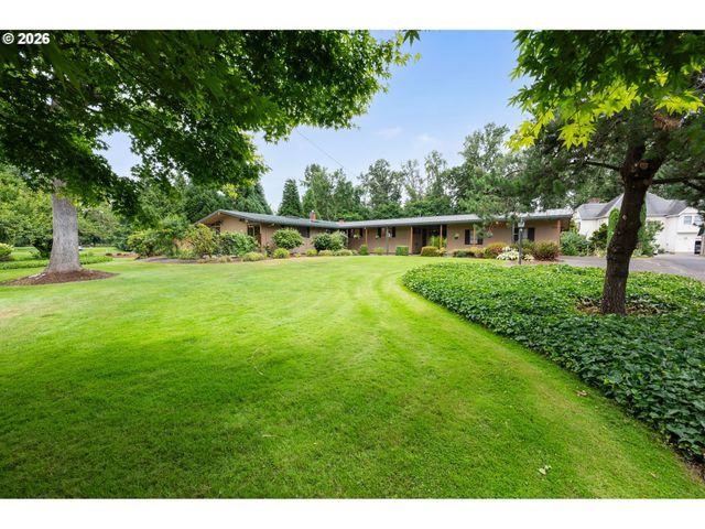 9324 Ne LEVEE Rd, Portland, OR 97211