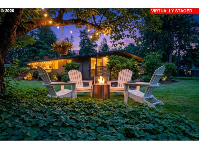 9324 Ne LEVEE Rd, Portland, OR 97211