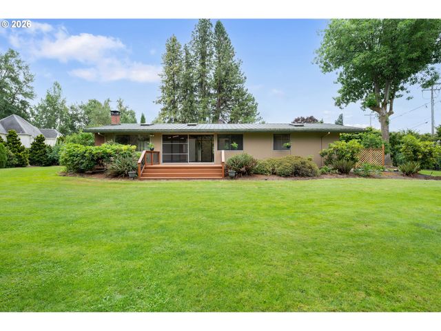 9324 Ne LEVEE Rd, Portland, OR 97211
