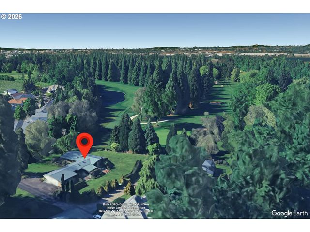 9324 Ne LEVEE Rd, Portland, OR 97211