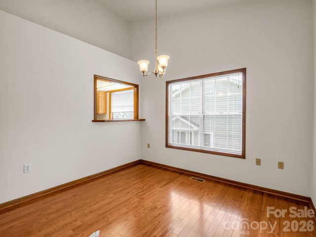 341 Laurel Park Place, Hendersonville, NC 28791