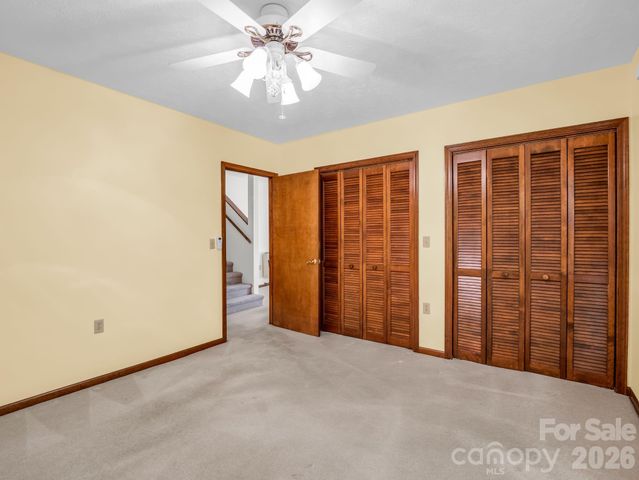 341 Laurel Park Place, Hendersonville, NC 28791