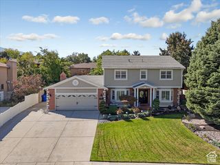 2134 E SOMERSET DR, Cottonwood Heights, UT 84121