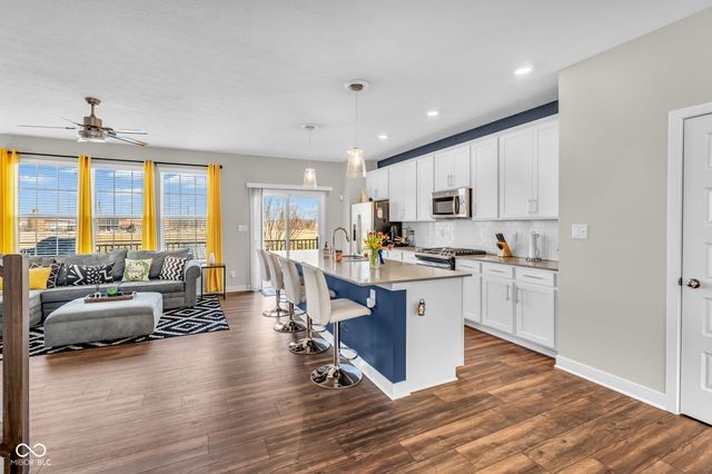 7282 Zanesville Road, Carmel, IN 46033