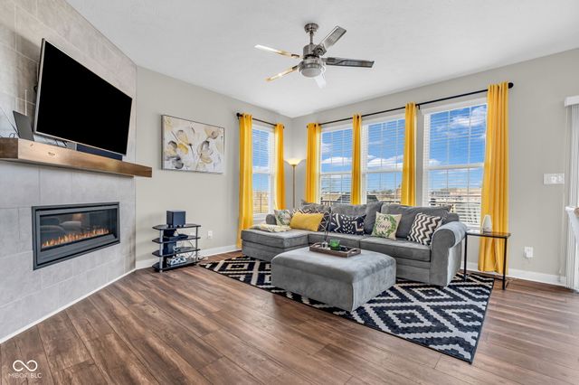 7282 Zanesville Road, Carmel, IN 46033