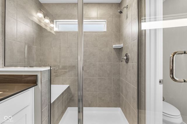 7282 Zanesville Road, Carmel, IN 46033