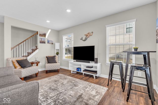 7282 Zanesville Road, Carmel, IN 46033