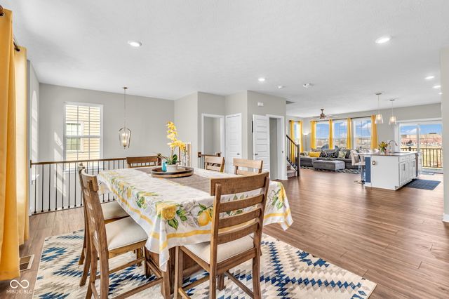 7282 Zanesville Road, Carmel, IN 46033