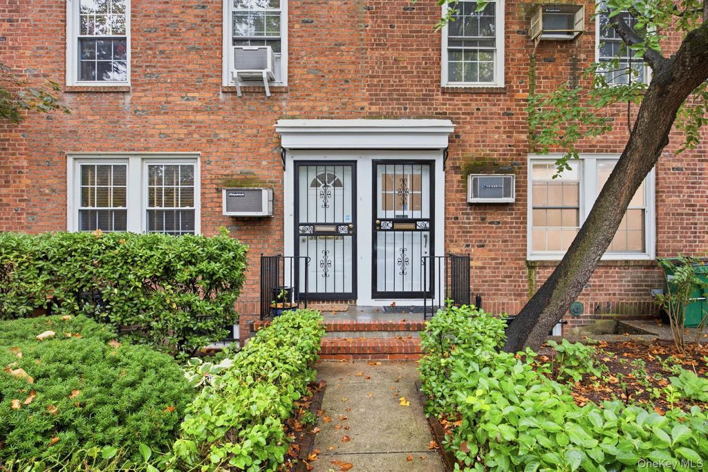 39-27 49th Street, Sunnyside, NY 11104 — exterior