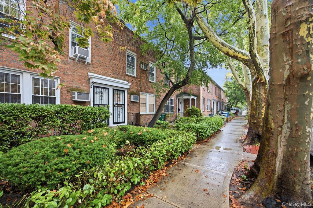39-27 49th Street, Sunnyside, NY 11104 — photo 3