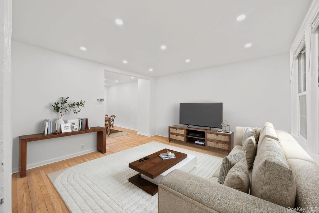 39-27 49th Street, Sunnyside, NY 11104 — photo 4