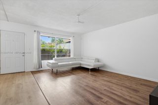 3071 NW 47th Ter 227, Lauderdale Lakes, FL 33313