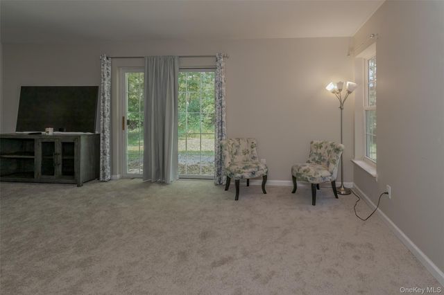 423 Kings Highway, Warwick, NY 10990