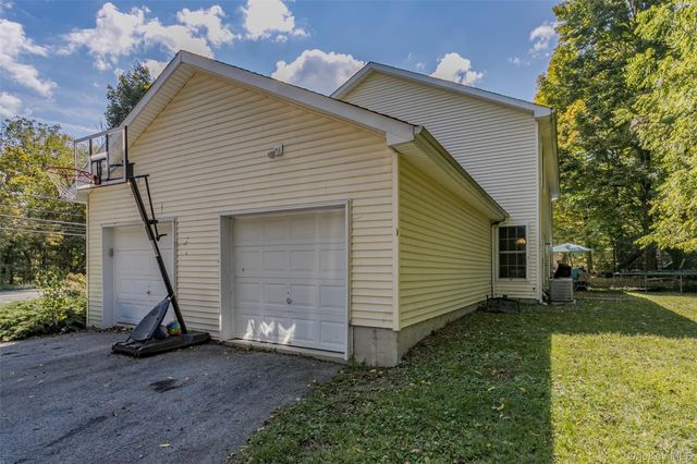 423 Kings Highway, Warwick, NY 10990