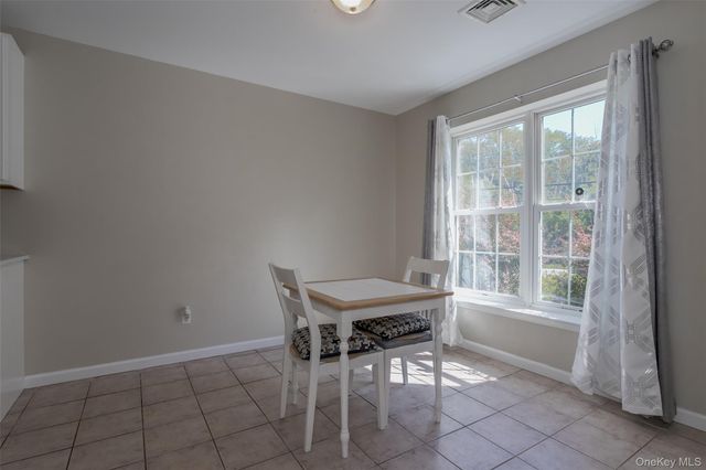 423 Kings Highway, Warwick, NY 10990