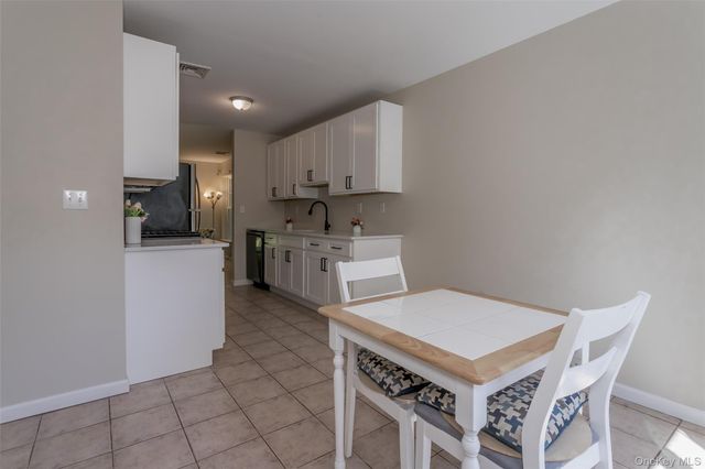 423 Kings Highway, Warwick, NY 10990