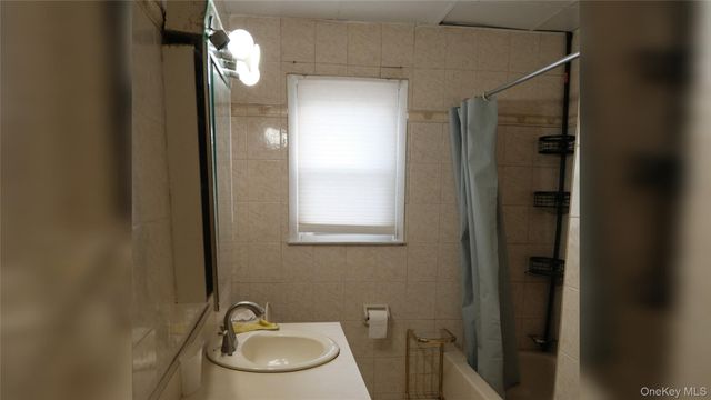 839 7th Street, West Babylon, NY 11704