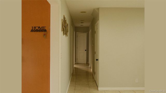 839 7th Street, West Babylon, NY 11704