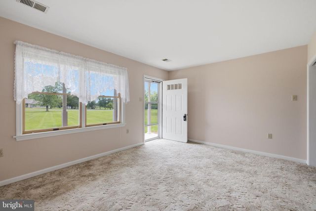 108 CHERRY HILL FARM DR, Kearneysville, WV 25430