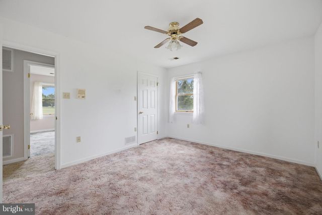 108 CHERRY HILL FARM DR, Kearneysville, WV 25430