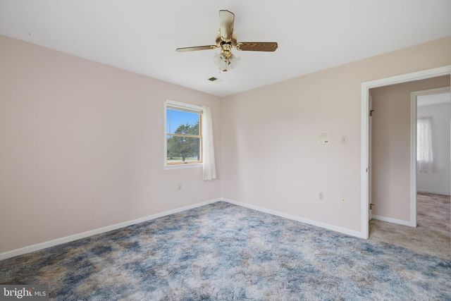 108 CHERRY HILL FARM DR, Kearneysville, WV 25430