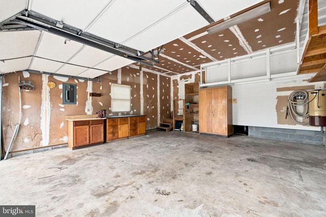 108 CHERRY HILL FARM DR, Kearneysville, WV 25430
