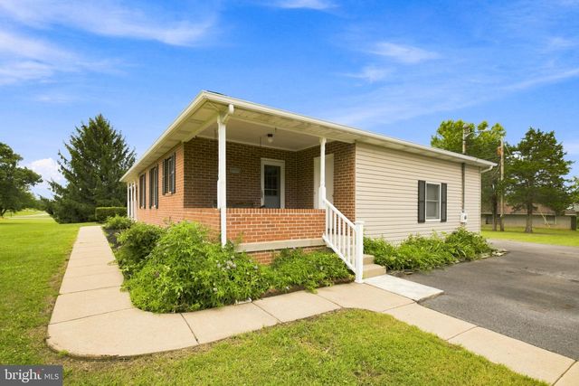 108 CHERRY HILL FARM DR, Kearneysville, WV 25430