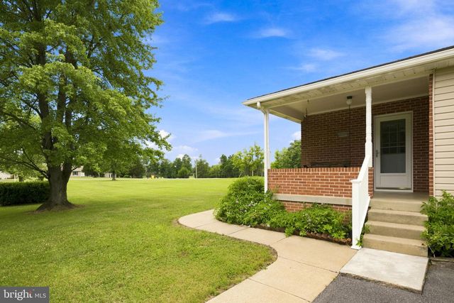 108 CHERRY HILL FARM DR, Kearneysville, WV 25430