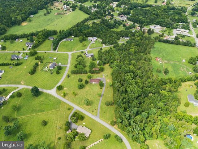 108 CHERRY HILL FARM DR, Kearneysville, WV 25430