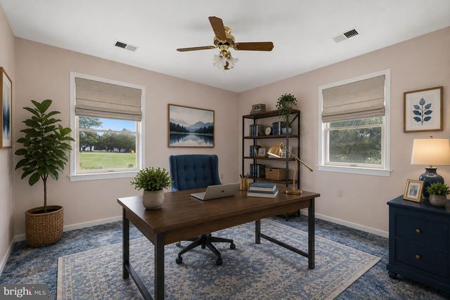 108 CHERRY HILL FARM DR, Kearneysville, WV 25430