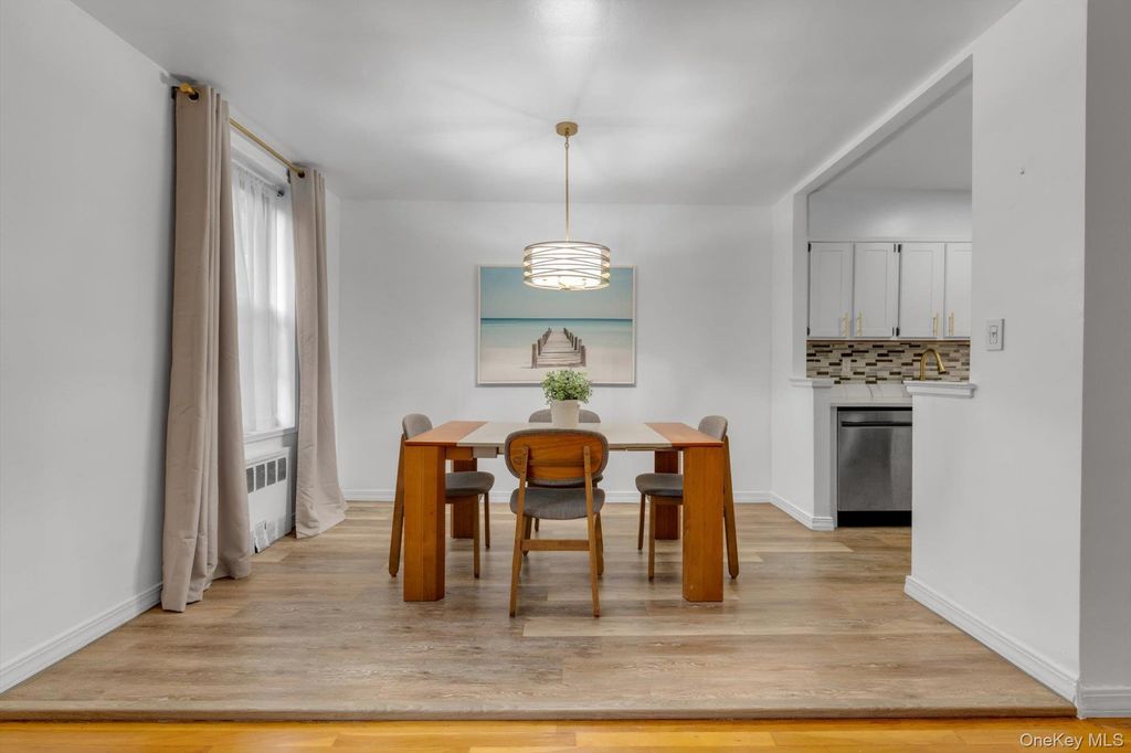 43-25 Douglaston Parkway #2-G, Douglaston, NY 11363 — photo 3