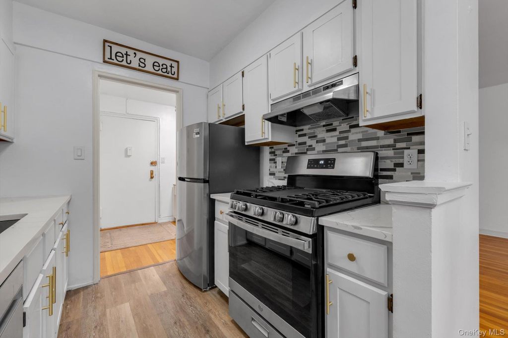 43-25 Douglaston Parkway #2-G, Douglaston, NY 11363 — photo 5