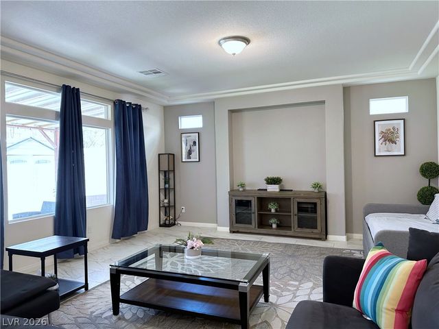 8573 Silver Coast Street, Las Vegas, NV 89139