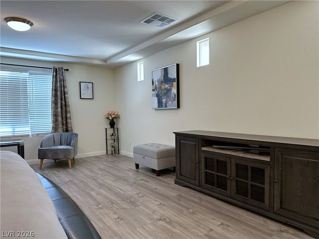 8573 Silver Coast Street, Las Vegas, NV 89139