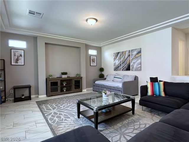 8573 Silver Coast Street, Las Vegas, NV 89139
