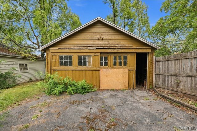 127 West Northrup Place N, Buffalo, NY 14214