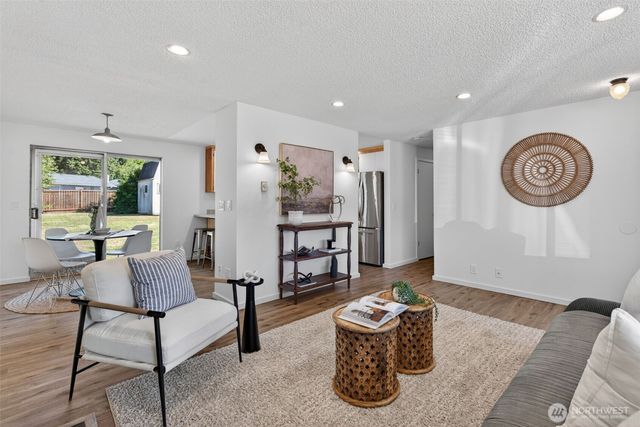 19209 Grannis Road, Bothell, WA 98012