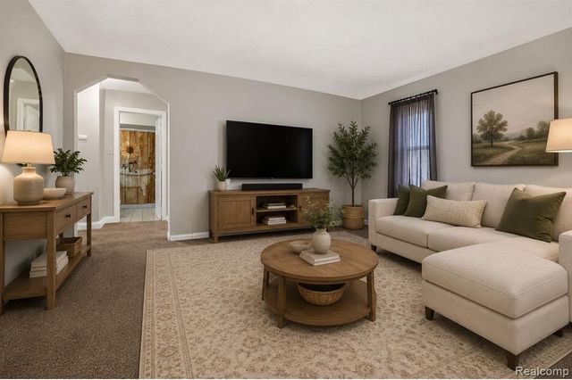 23131 Lambrecht Avenue, Eastpointe, MI 48021